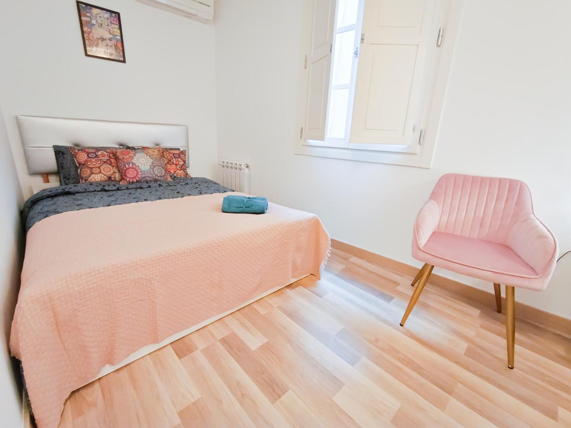 Private Rooms By La Rambla Barcellona Esterno foto